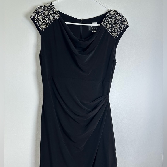 Alex Evening Womens Formal Wrap Style Dress With Crystal Shoulder In Size 4 - Picture 2 of 16
